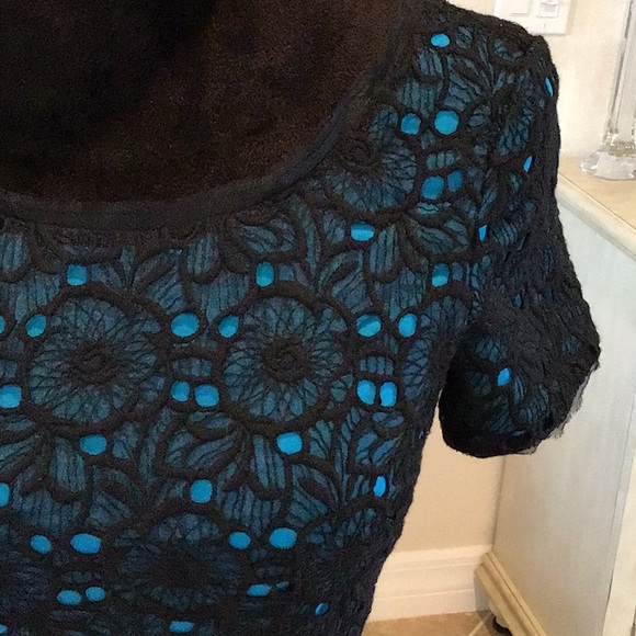 Elie Tahari fit and flare back zip dress, black over aqua, size 2 - Picture 2 of 13